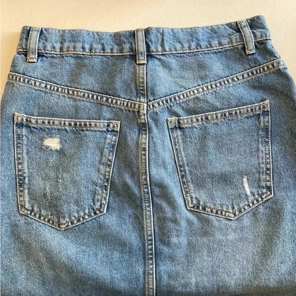 We The Free People Women's Sz 26 Jean Skirt Distressed Frayed - Picture 7 of 9